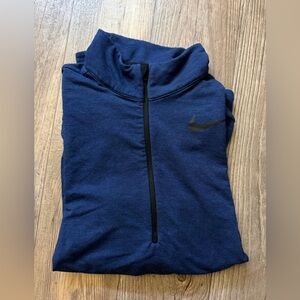 Nike Men Navy Dri-Fit 1/4 zip Sweatshirt. Size M